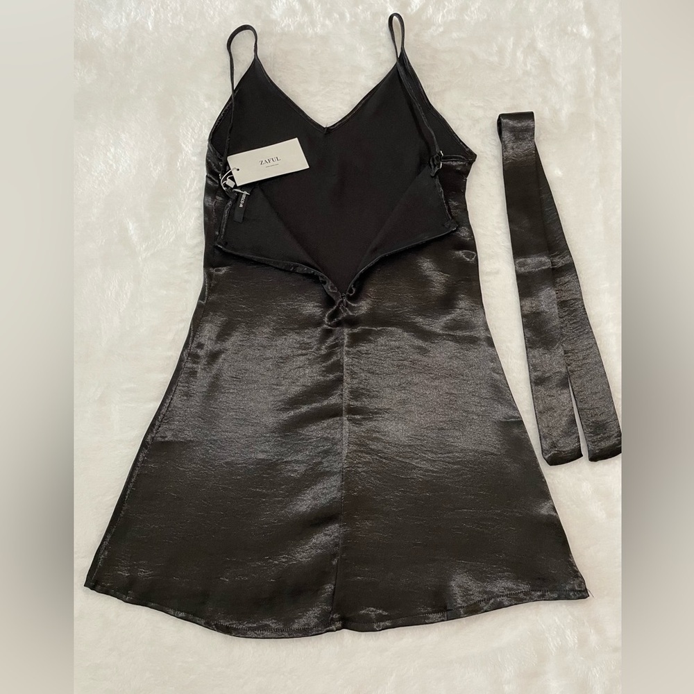 BNWT Sexy Little Black Dress LBD Silky Sash Tie Zipper Back Zaful Strapsâ - Picture 2 of 8